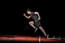 欧冠-戴维绝杀奥蓬达麦肯尼破门 尤文3-2逆转 [国际足球欧冠]