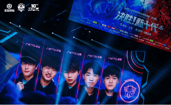 在比赛开局 在比赛开局