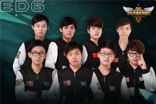 赛场上展现 赛场上展现